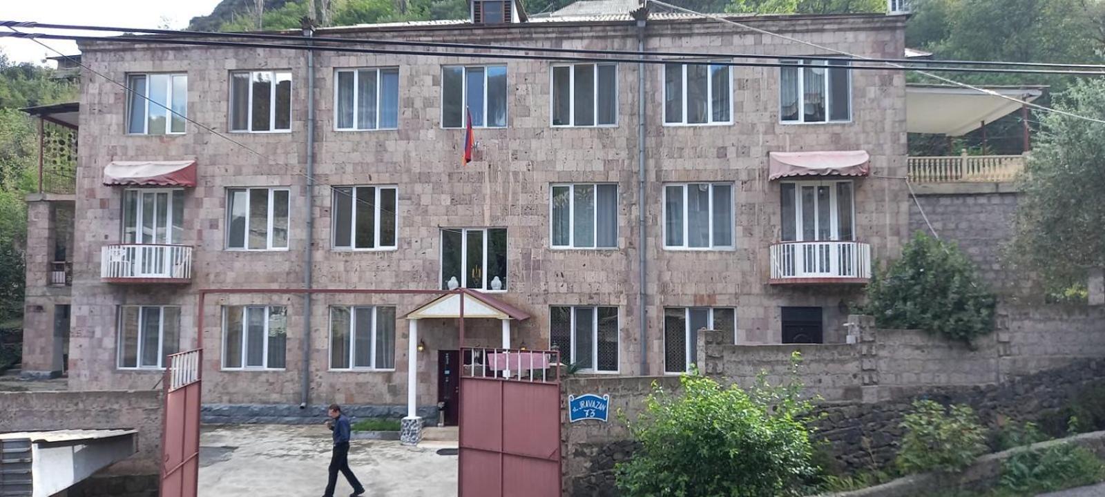 Guest house in Alaverdi Extérieur photo